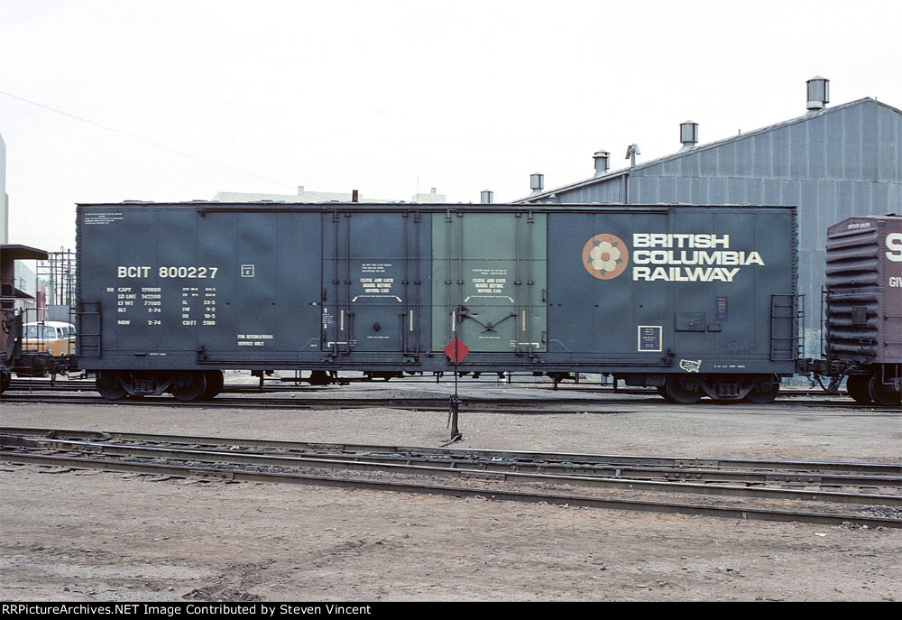 British Columbia Rly box BCIT #800227 for export loads.